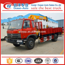 Dongfeng 4x2 10 tonnes camion grue avec grue XCMG à vendre